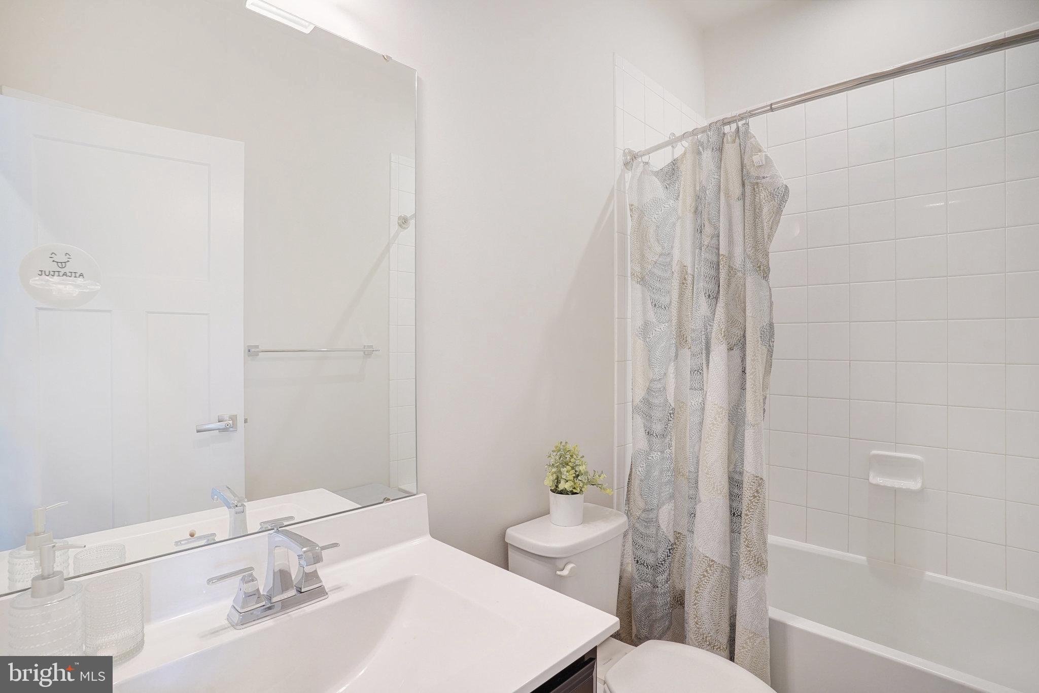 11374 Willow Green Cir