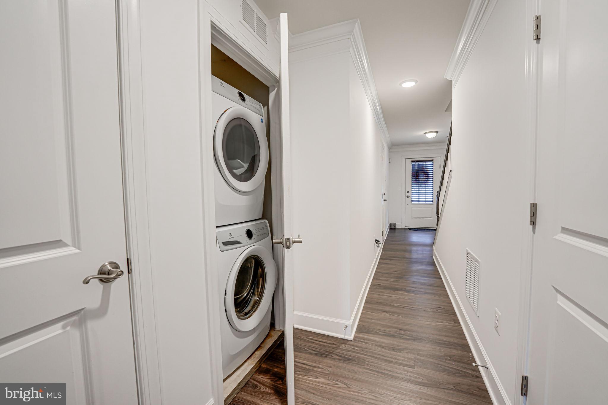 8778 ELSING GREEN DRIVE