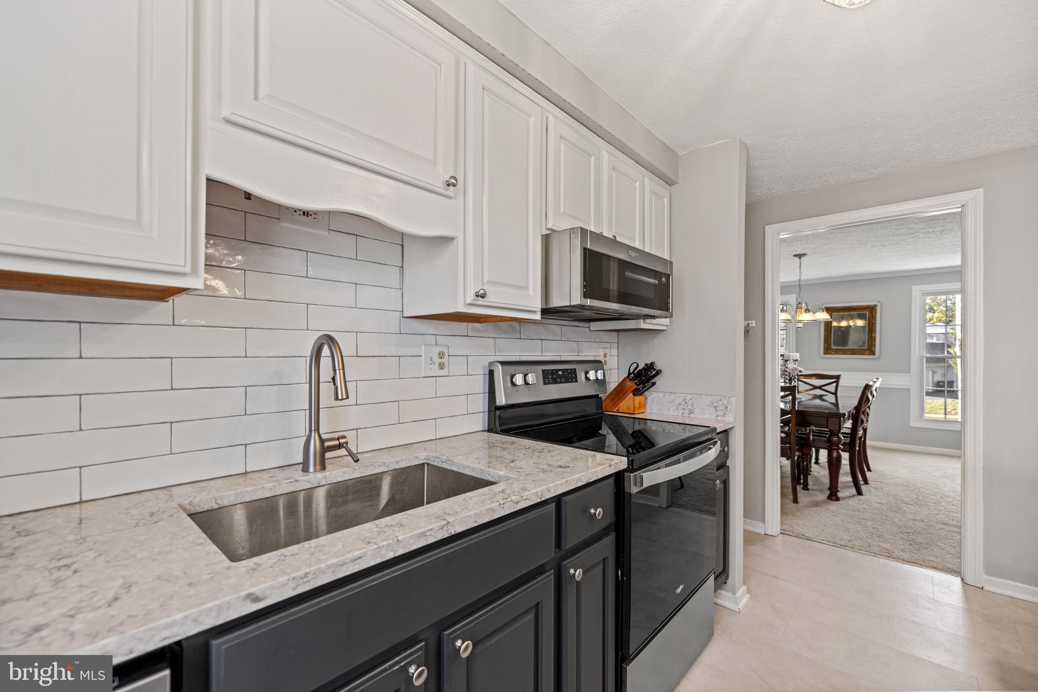 15897 MELODY LANE