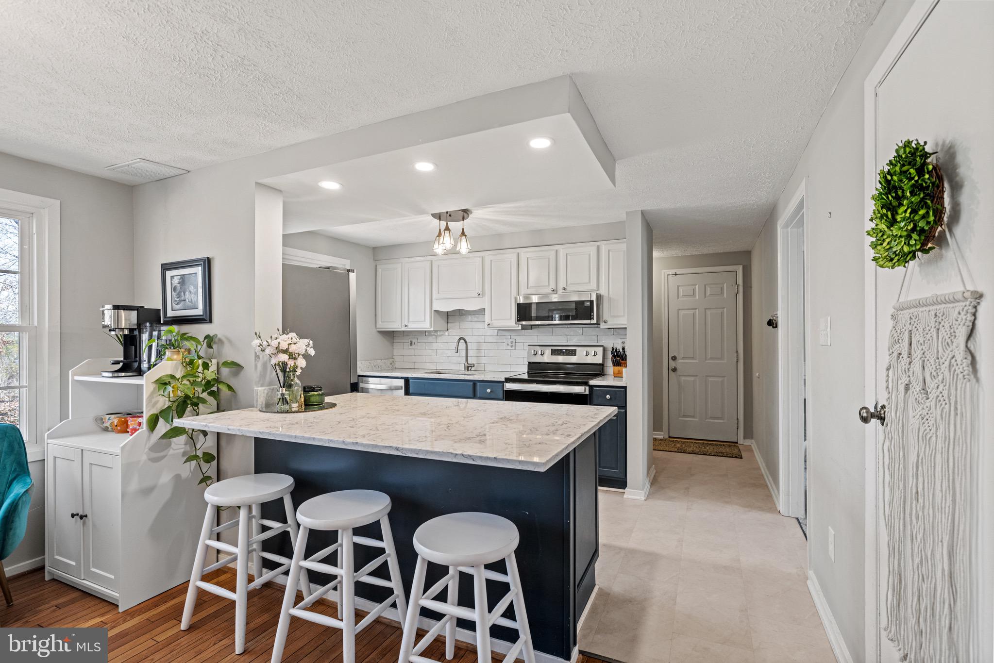 15897 MELODY LANE