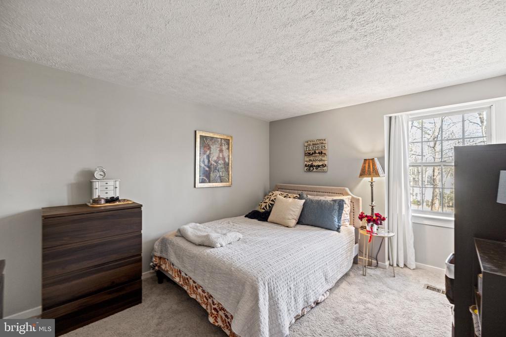 15897 MELODY LANE