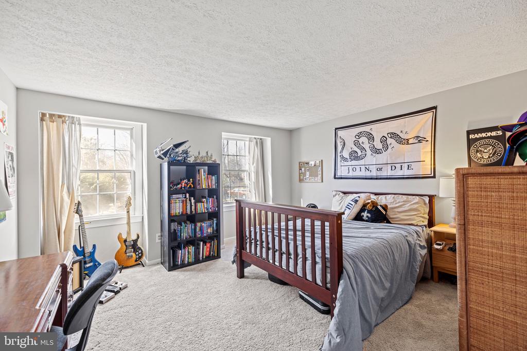 15897 MELODY LANE
