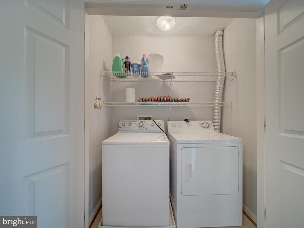 8241 HUMPHREY LANE