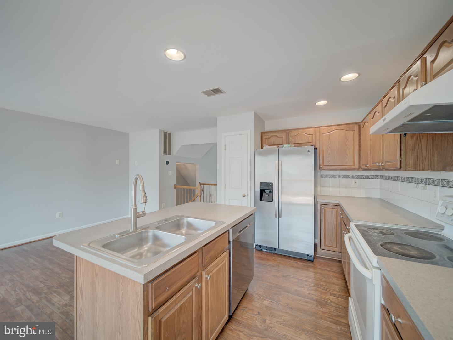 8241 HUMPHREY LANE