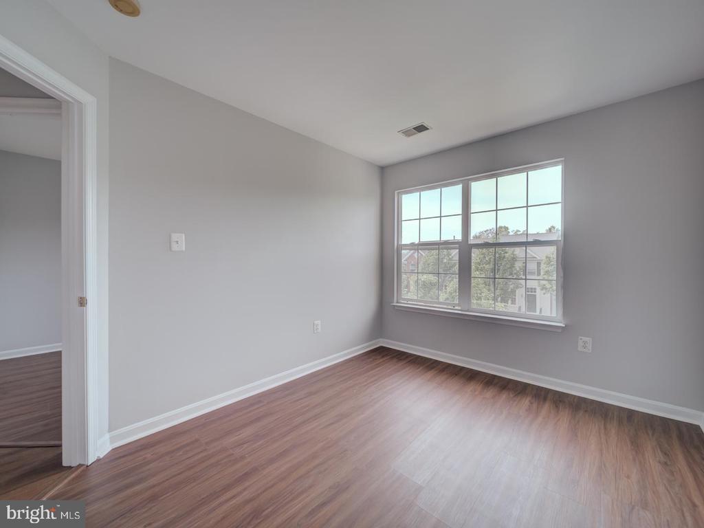 8241 HUMPHREY LANE