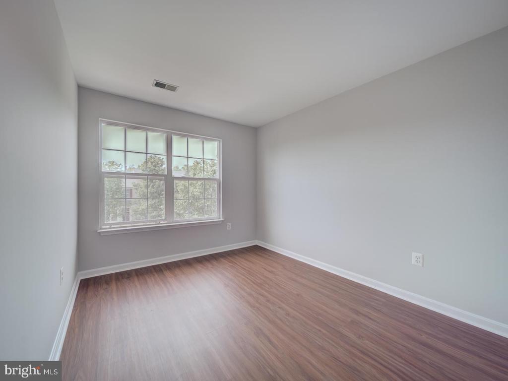 8241 HUMPHREY LANE