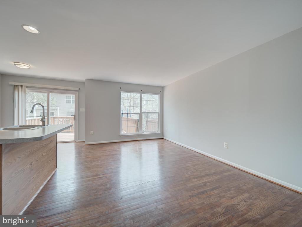 8241 HUMPHREY LANE