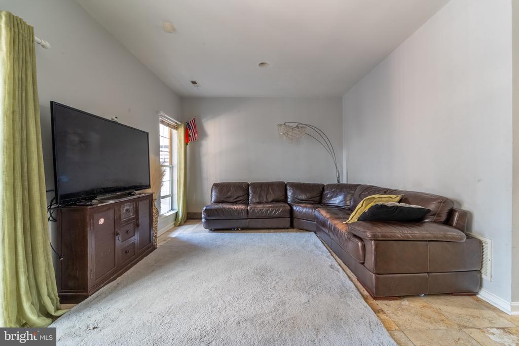 3959 BLYSDALE LANE