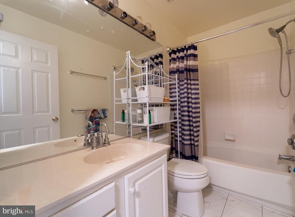 3959 BLYSDALE LANE