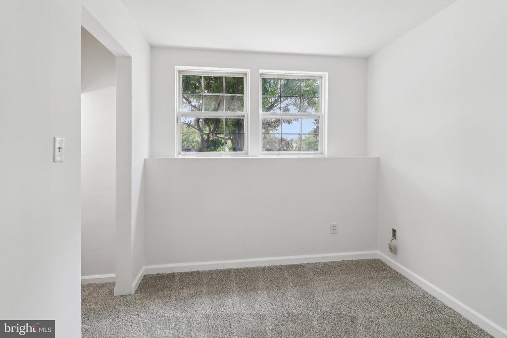 17406 Kagera Dr