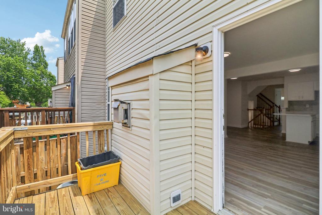 17406 Kagera Dr