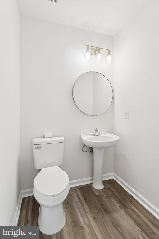 17406 Kagera Dr