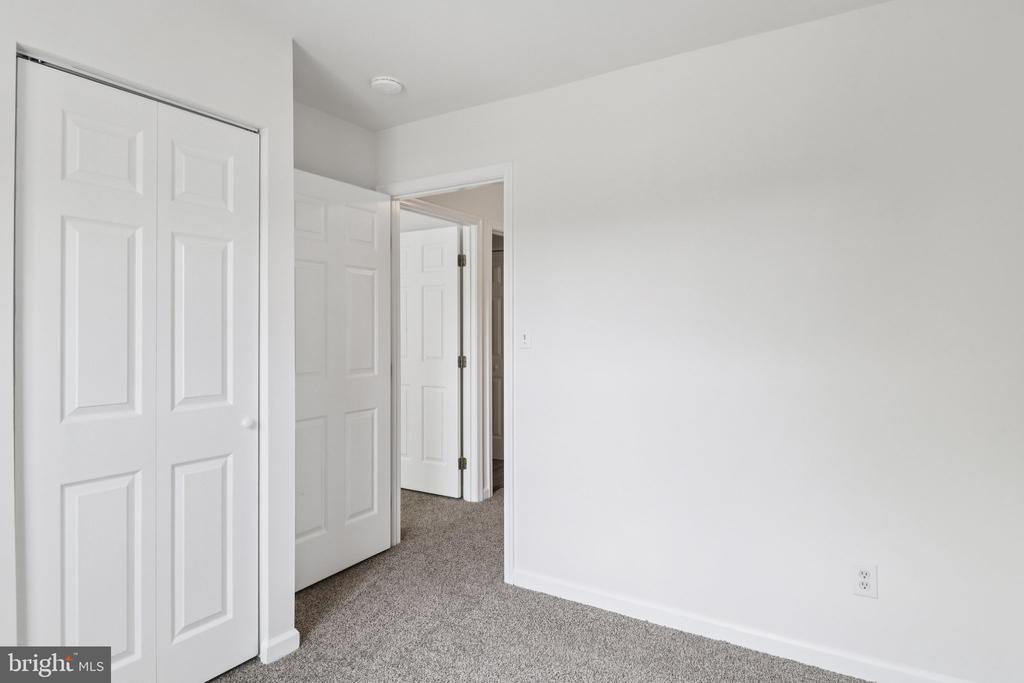 17406 Kagera Dr