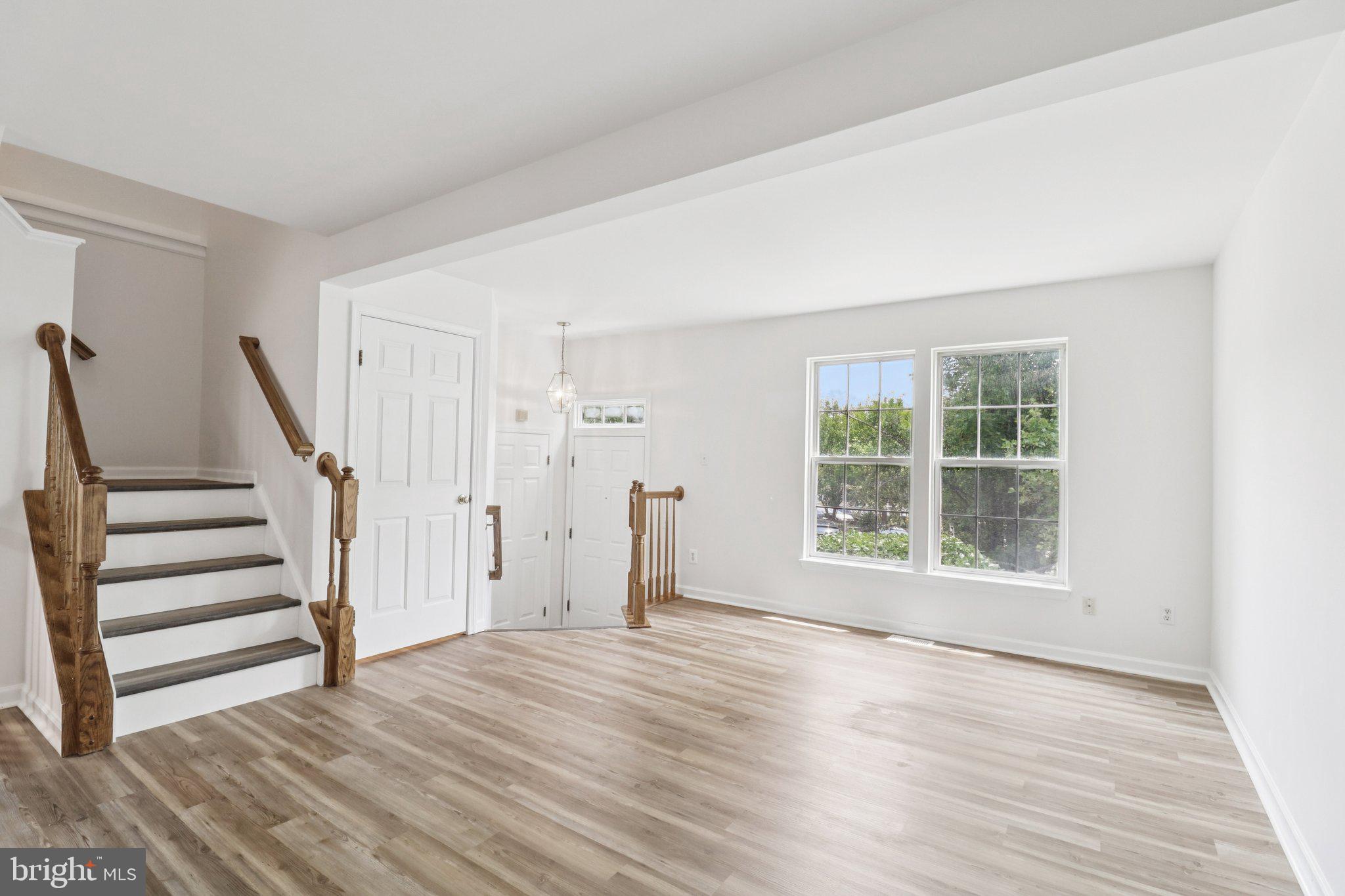 17406 Kagera Dr
