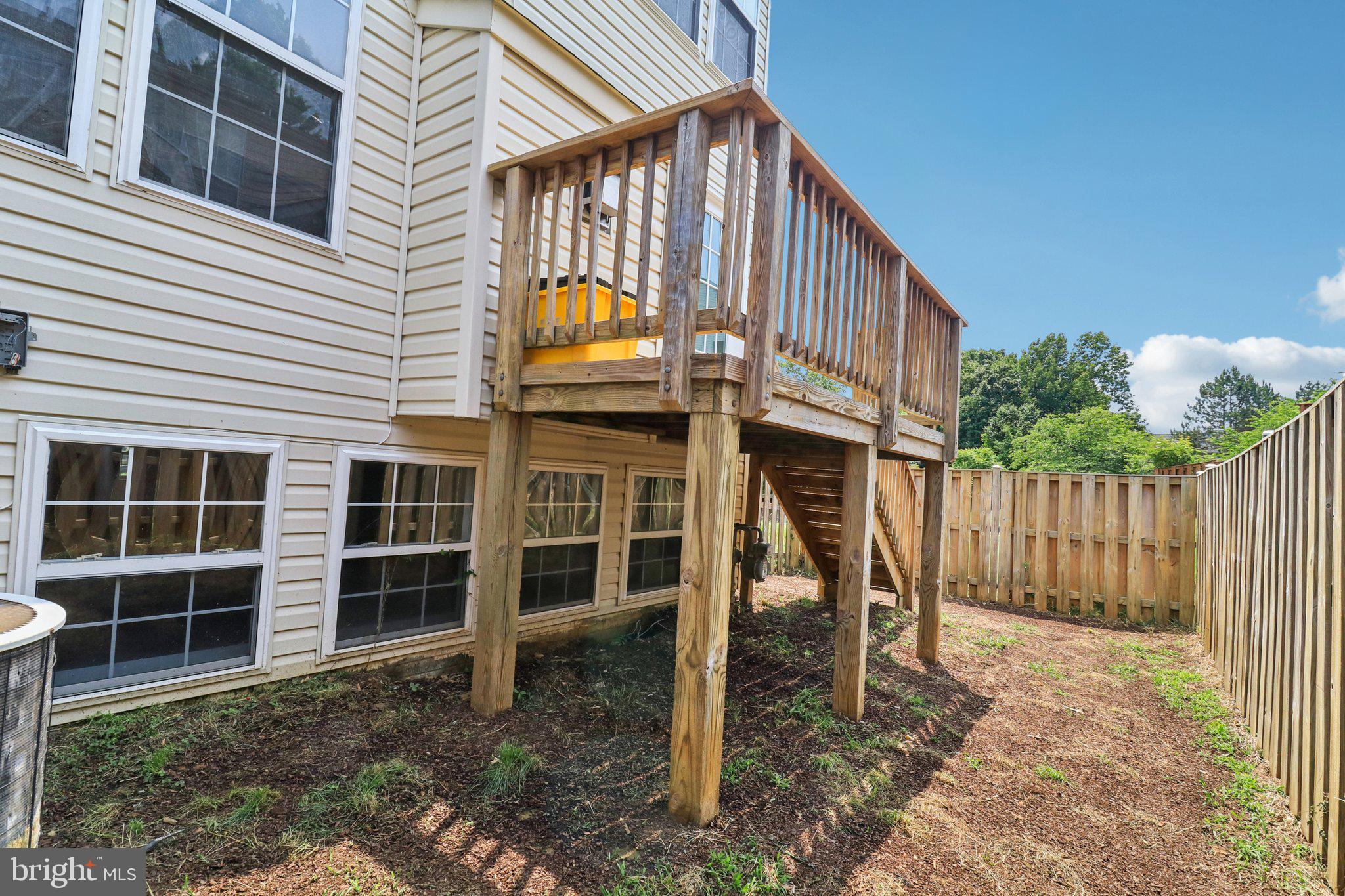 17406 Kagera Dr