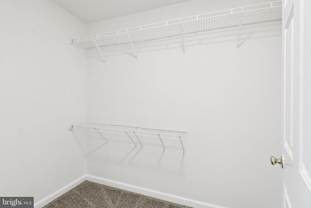 17406 Kagera Dr