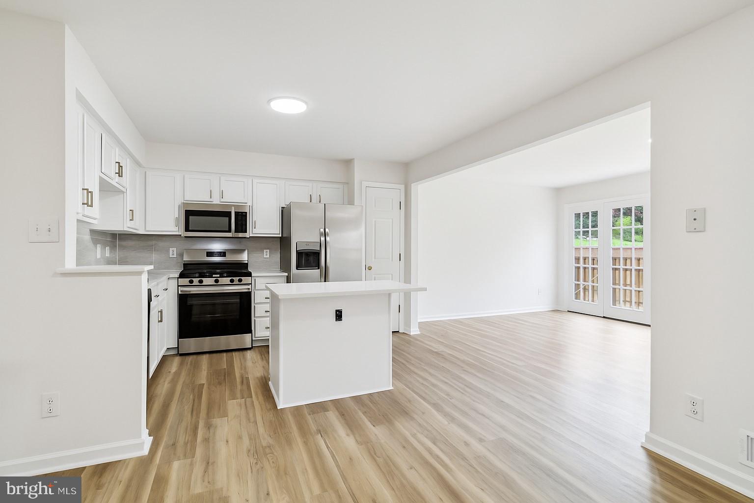17406 Kagera Dr