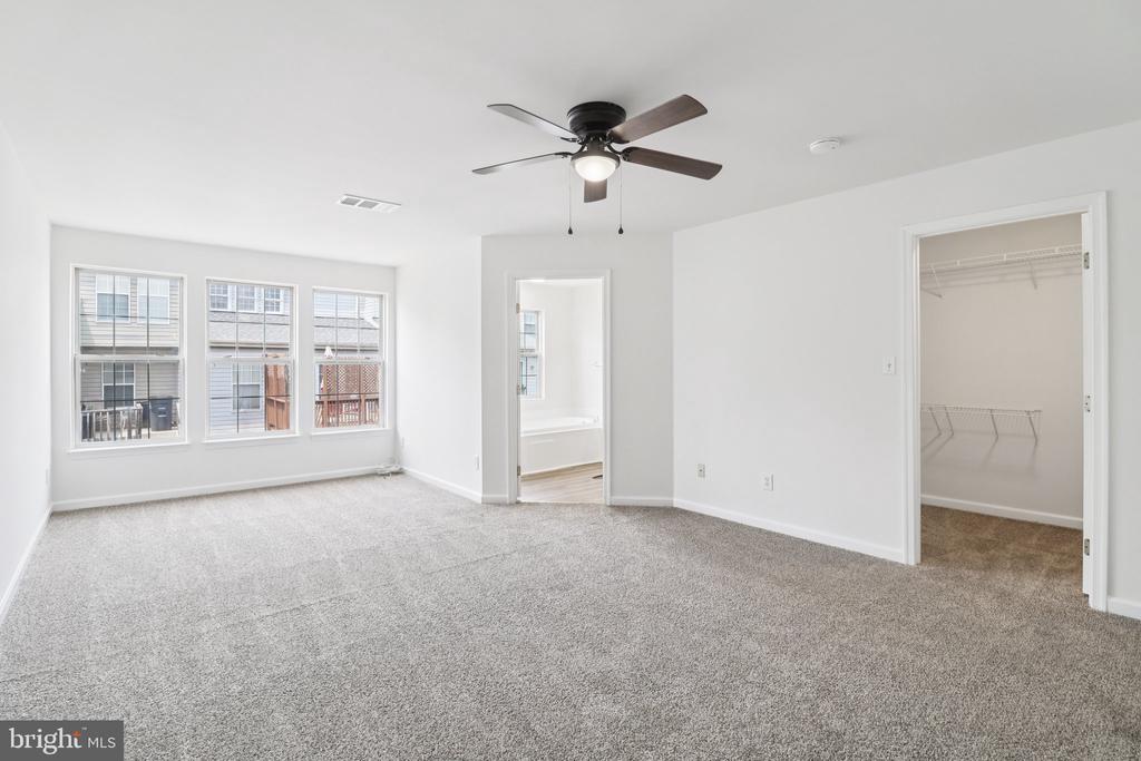 17406 Kagera Dr