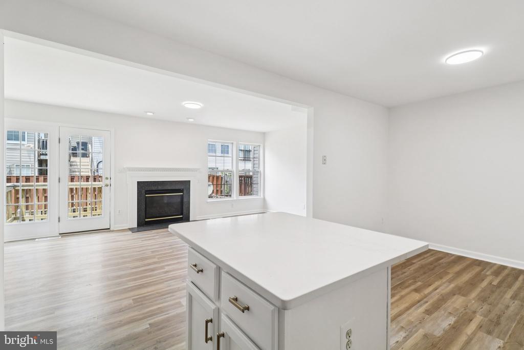 17406 Kagera Dr