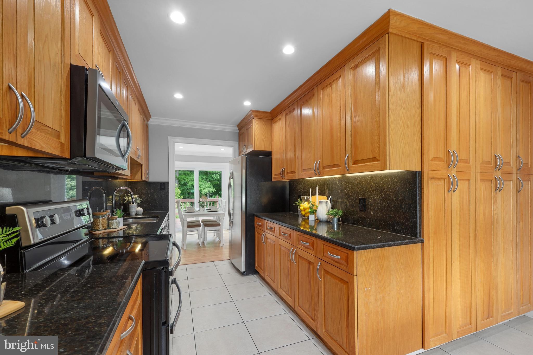 3200 Manitoba Dr