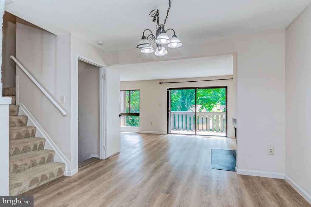 15369 Grist Mill Ter
