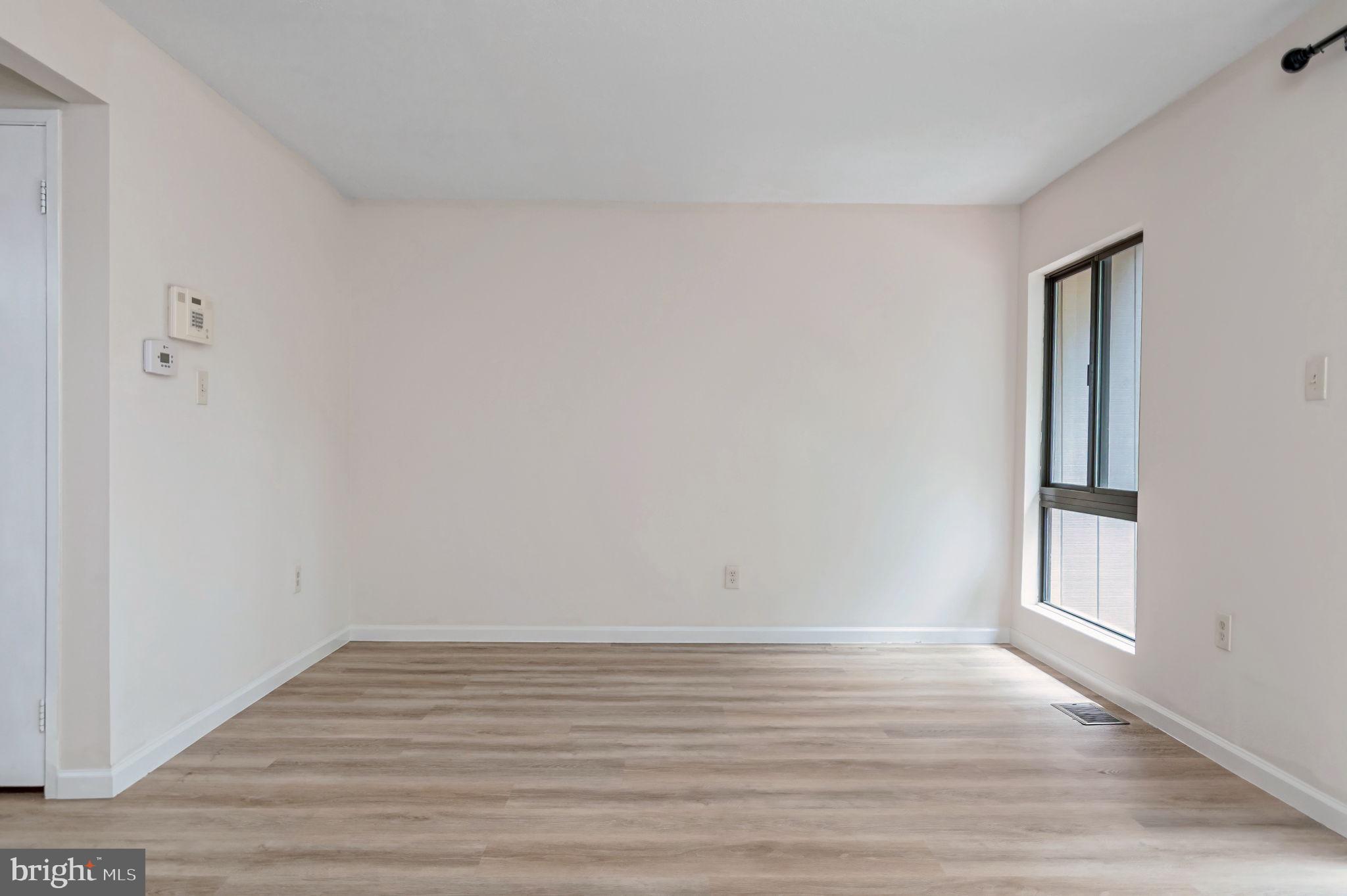 15369 Grist Mill Ter