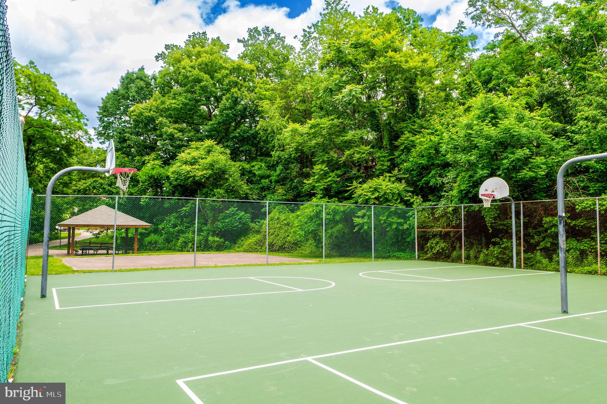 15369 Grist Mill Ter