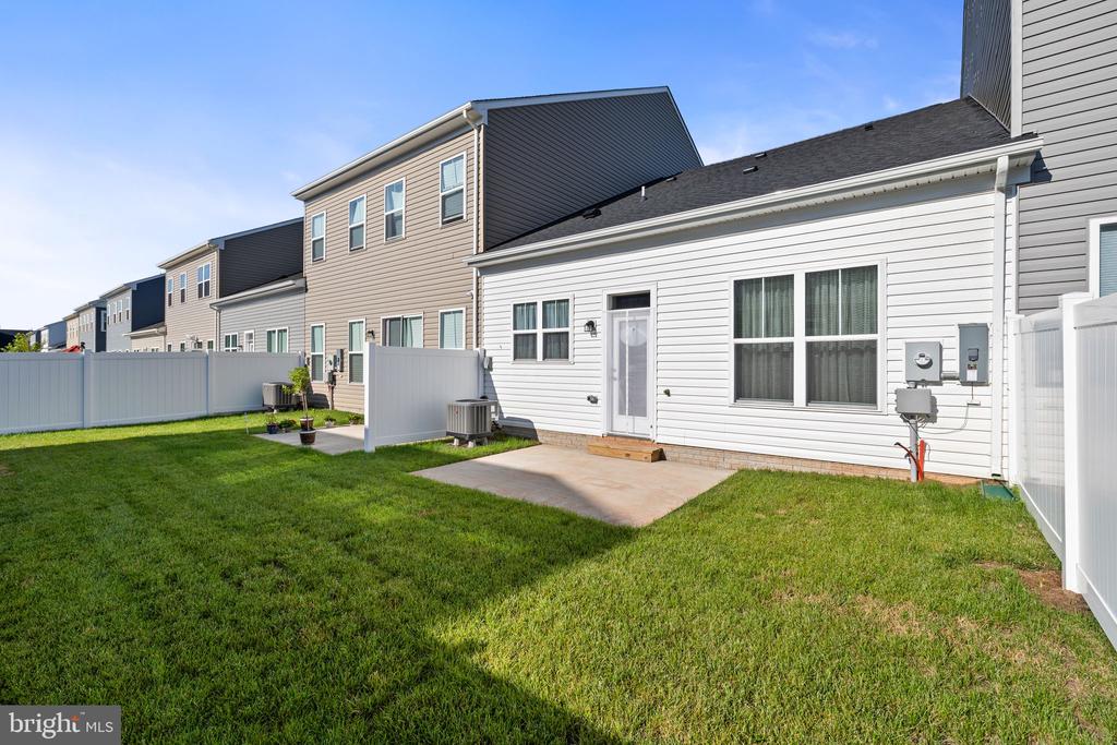 9453 Sarah Mill Ter