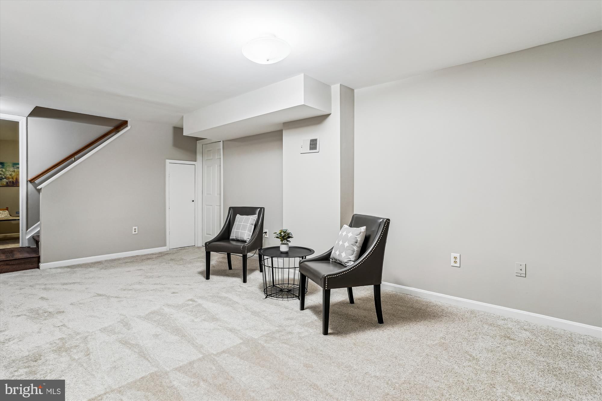 3864 ORIOLE COURT