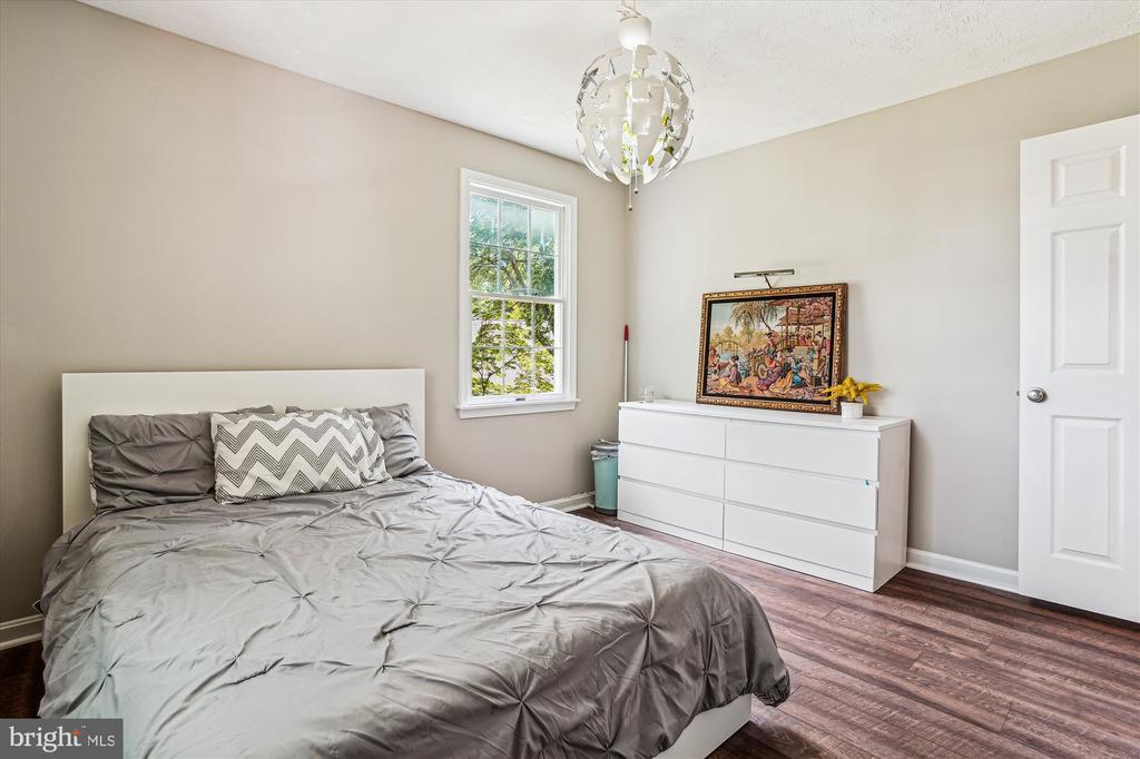 3864 ORIOLE COURT