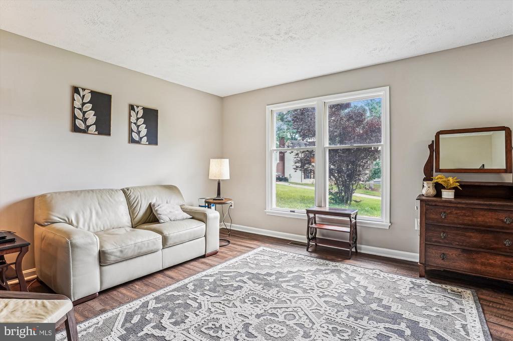 3864 ORIOLE COURT