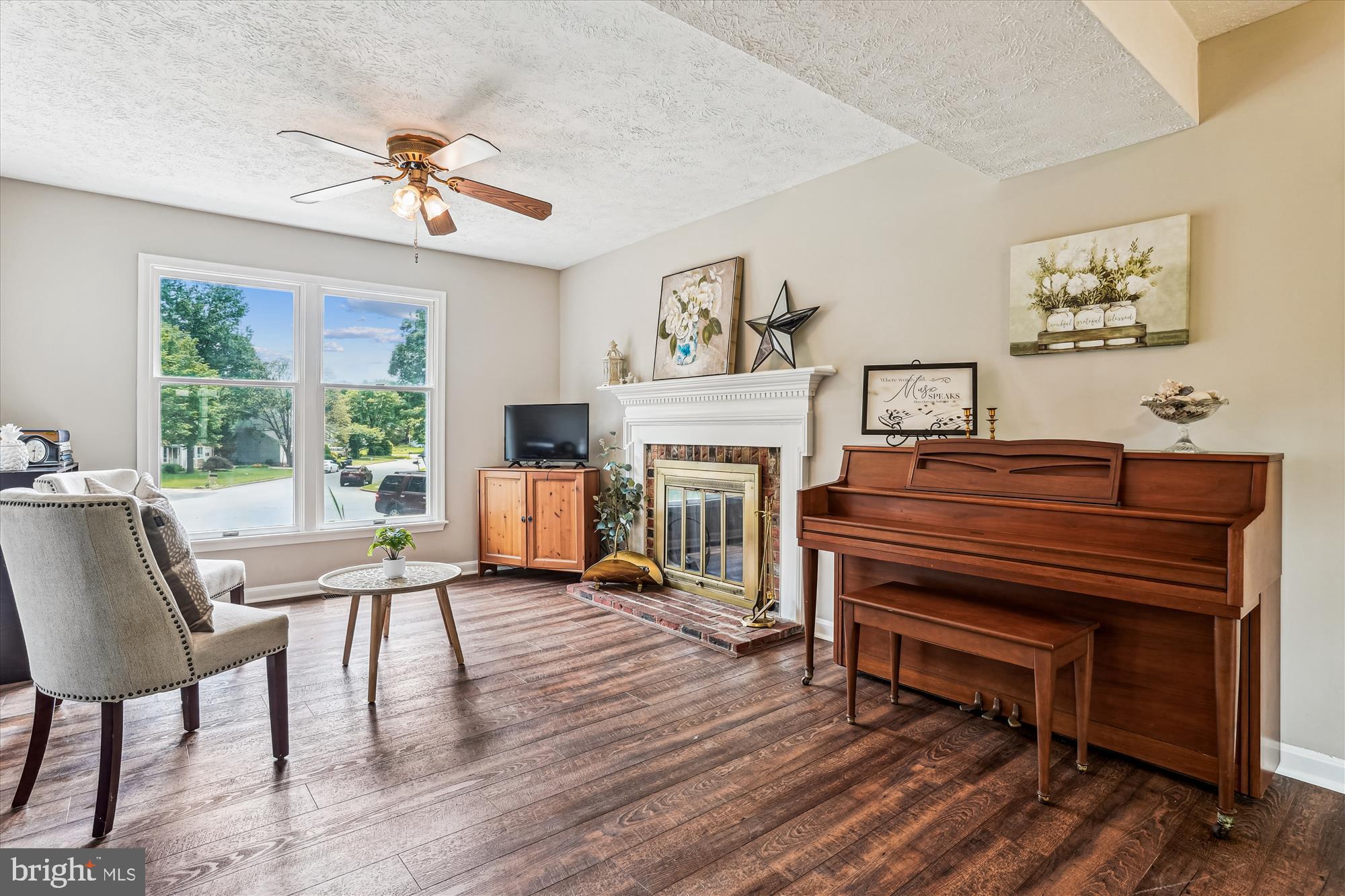 3864 ORIOLE COURT