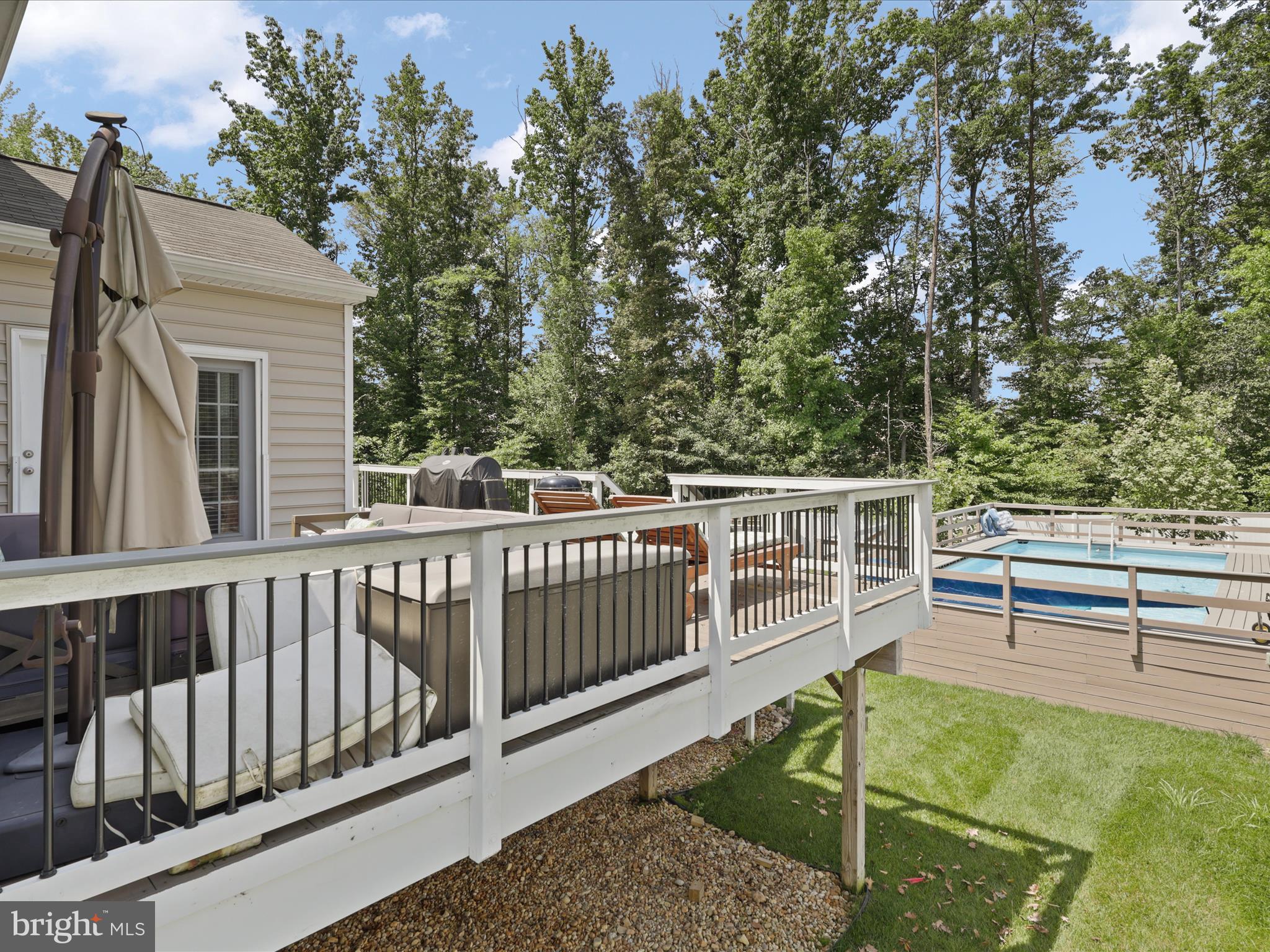 15832 BEAU RIDGE DRIVE