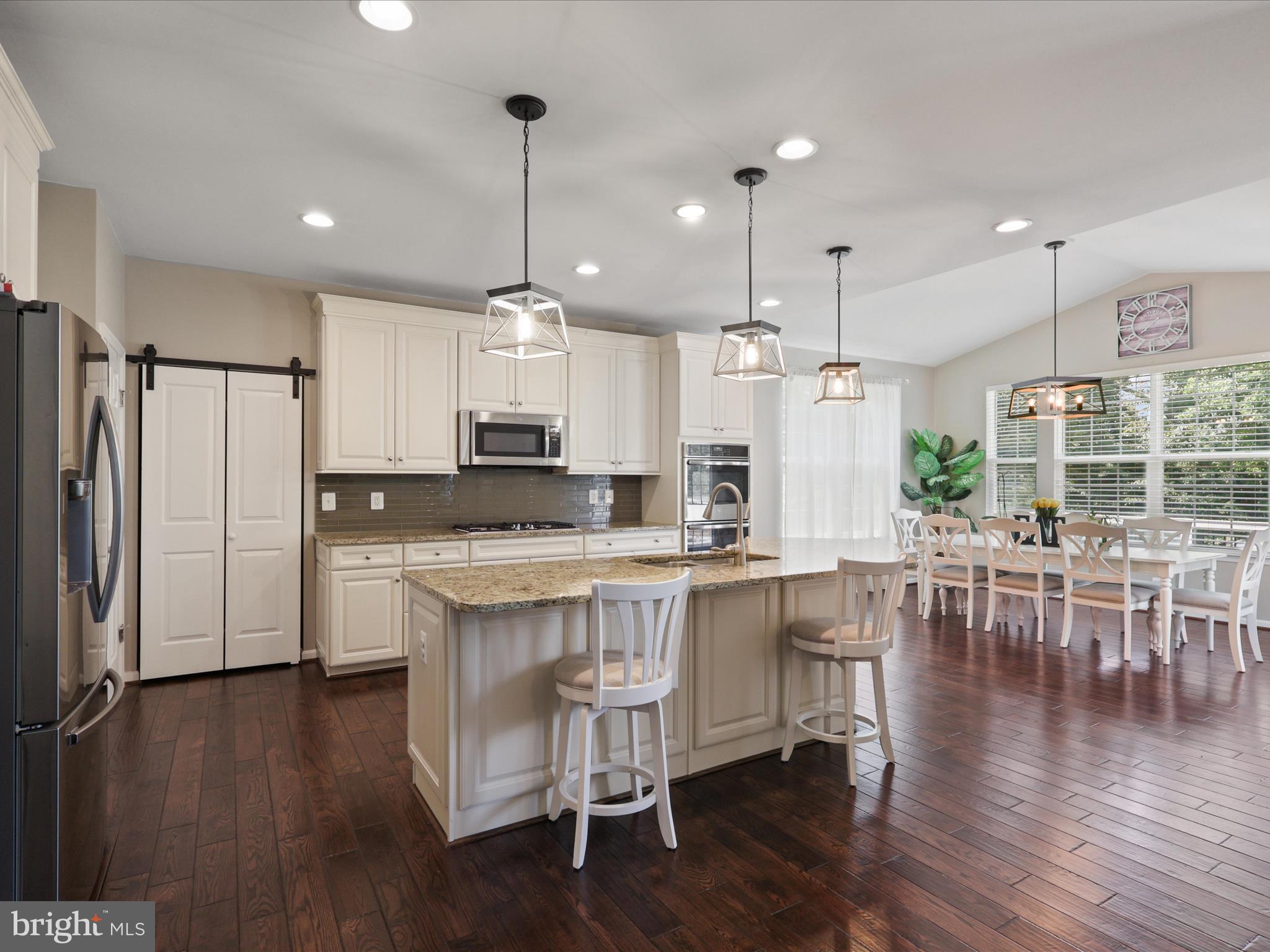 15832 BEAU RIDGE DRIVE