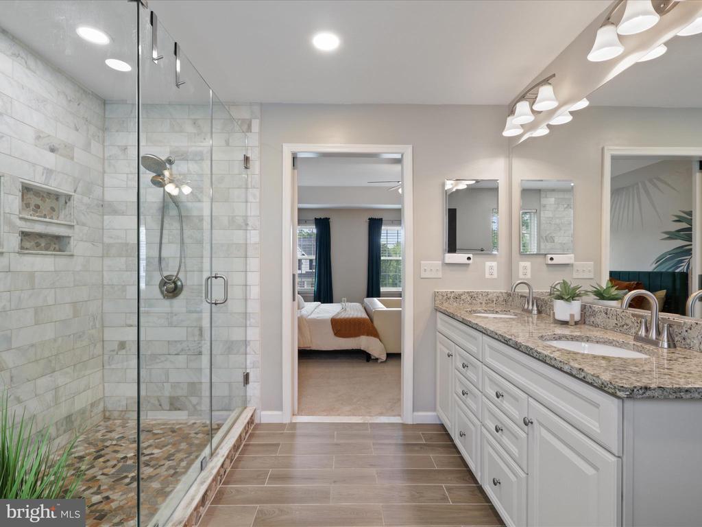 15832 BEAU RIDGE DRIVE