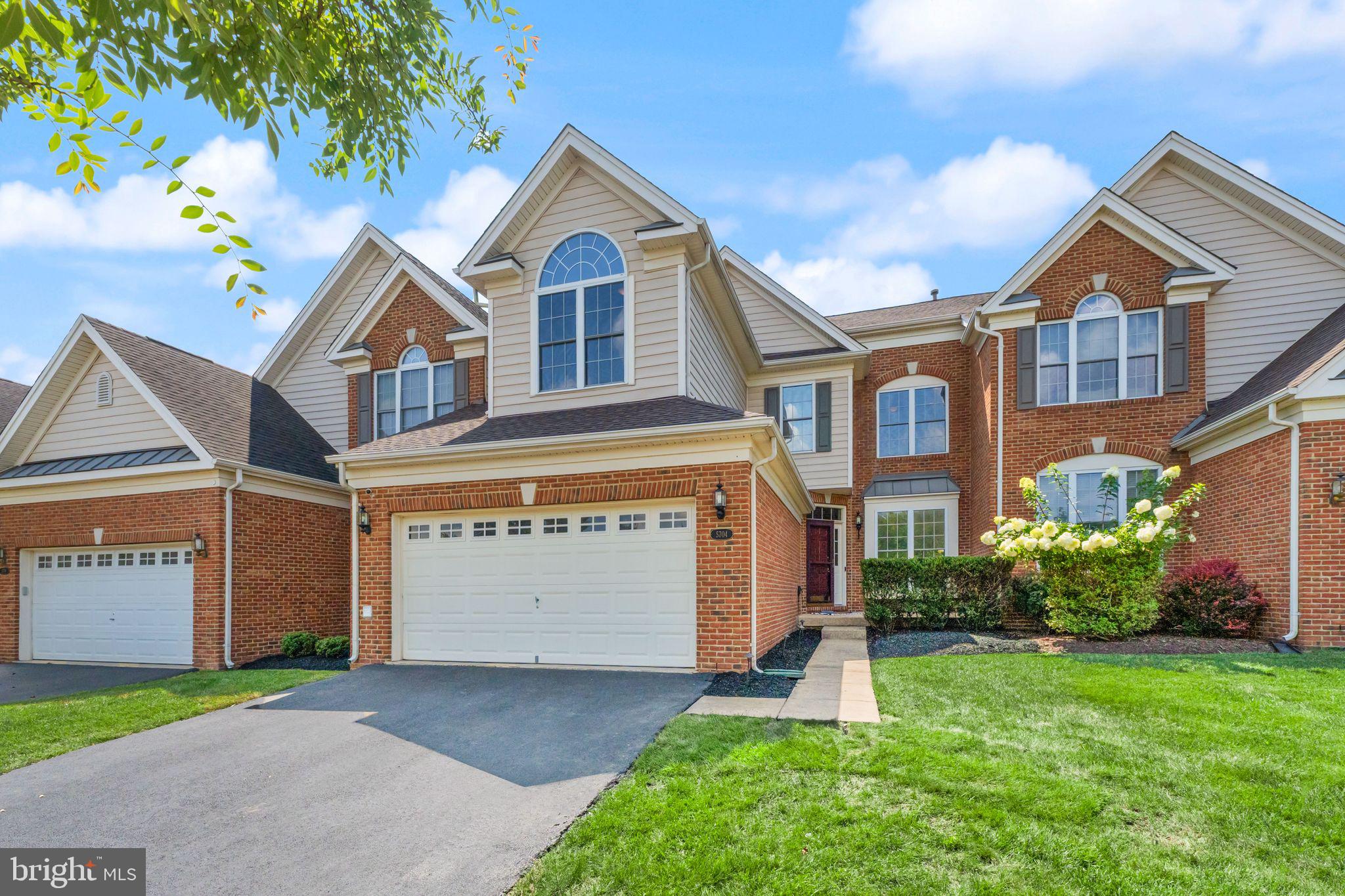 5704 Wheelwright Way