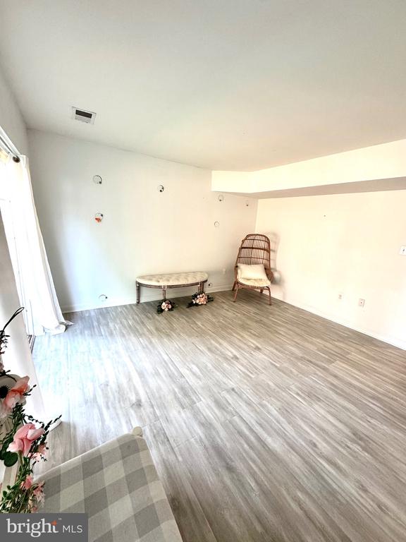 8186 COBBLE POND WAY