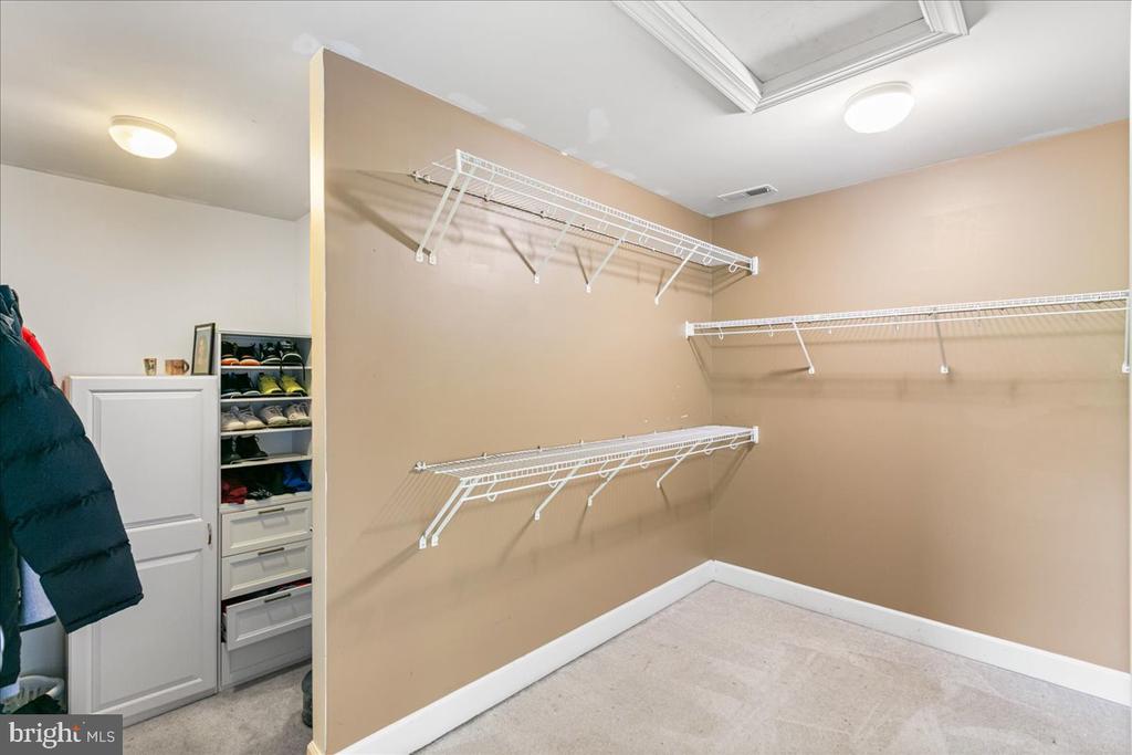 3629 STONEWALL MANOR DRIVE