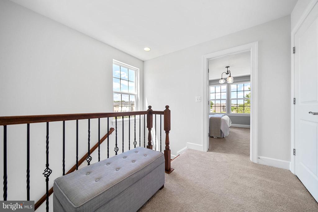 10758 HINTON WAY
