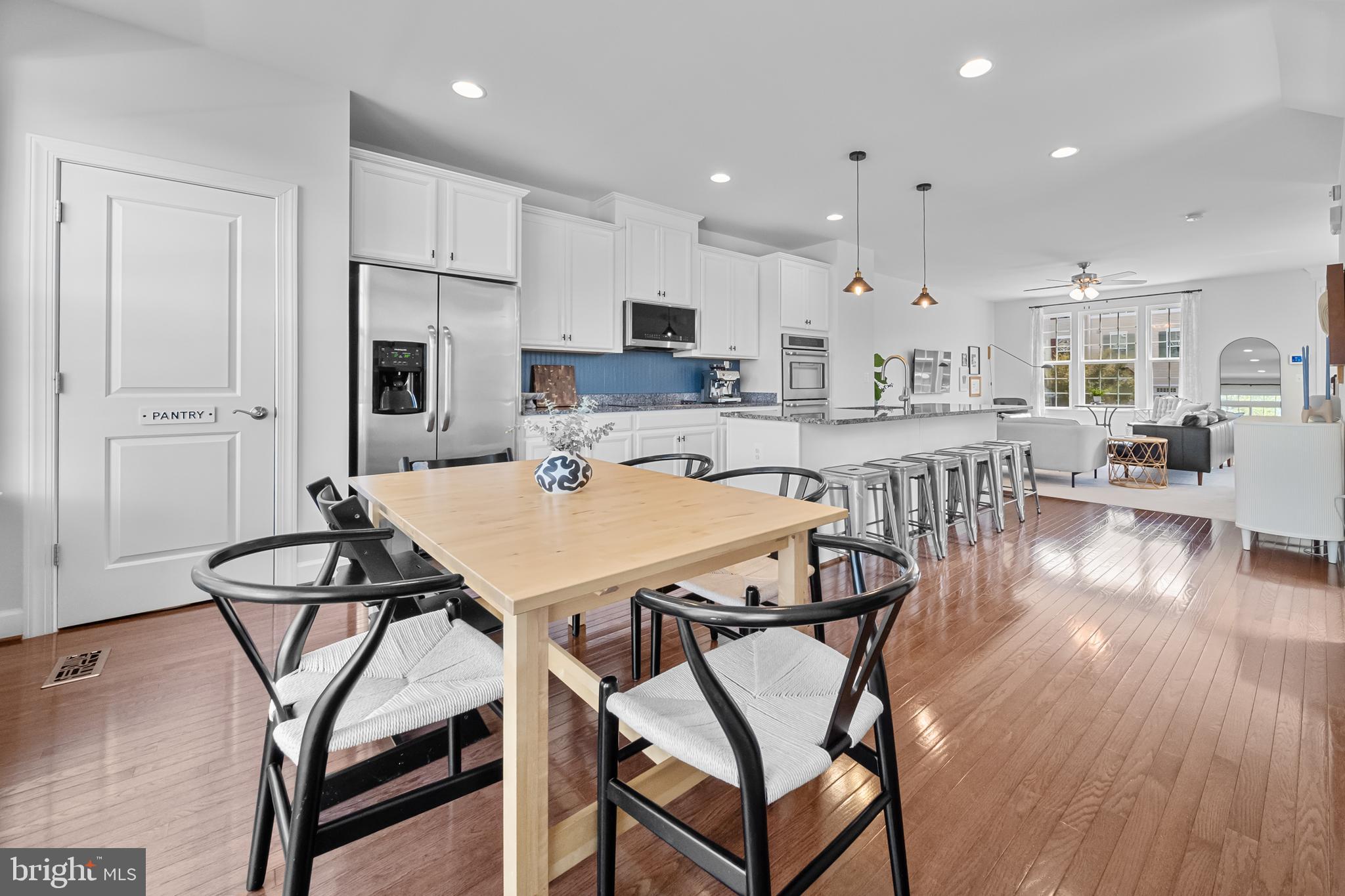 10758 HINTON WAY
