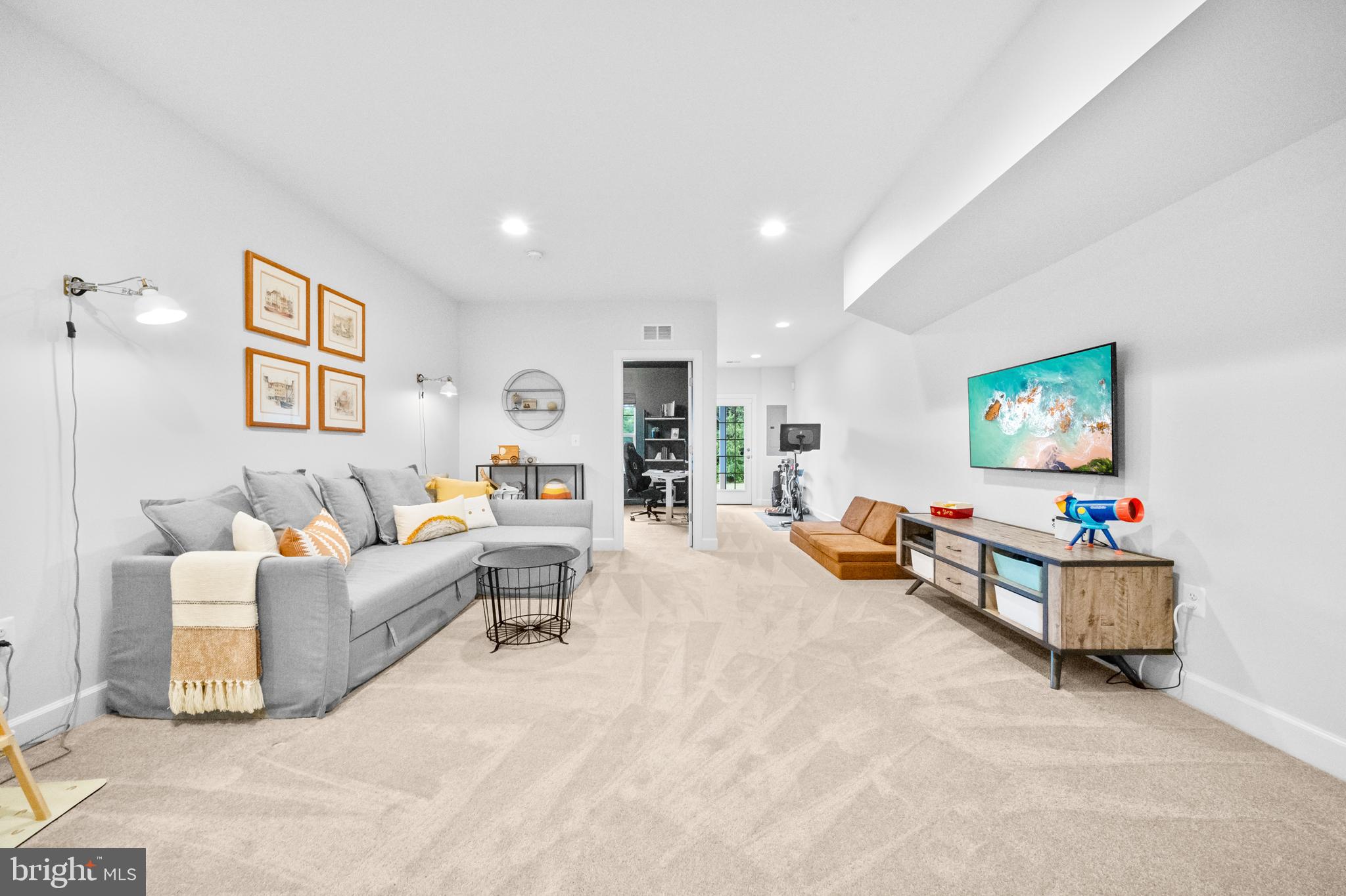 10758 HINTON WAY