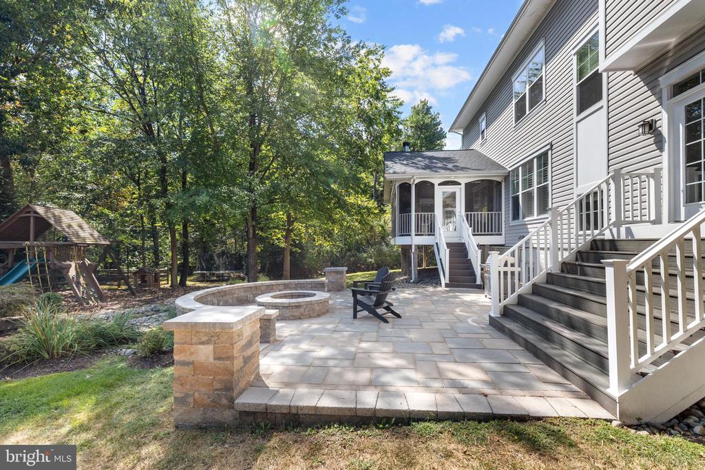 14529 BLUFF POINT COURT