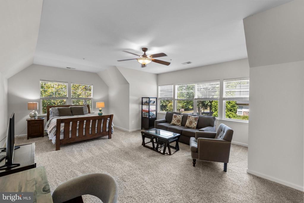 14529 BLUFF POINT COURT