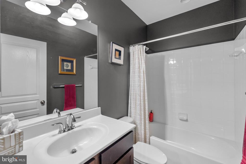 14529 BLUFF POINT COURT