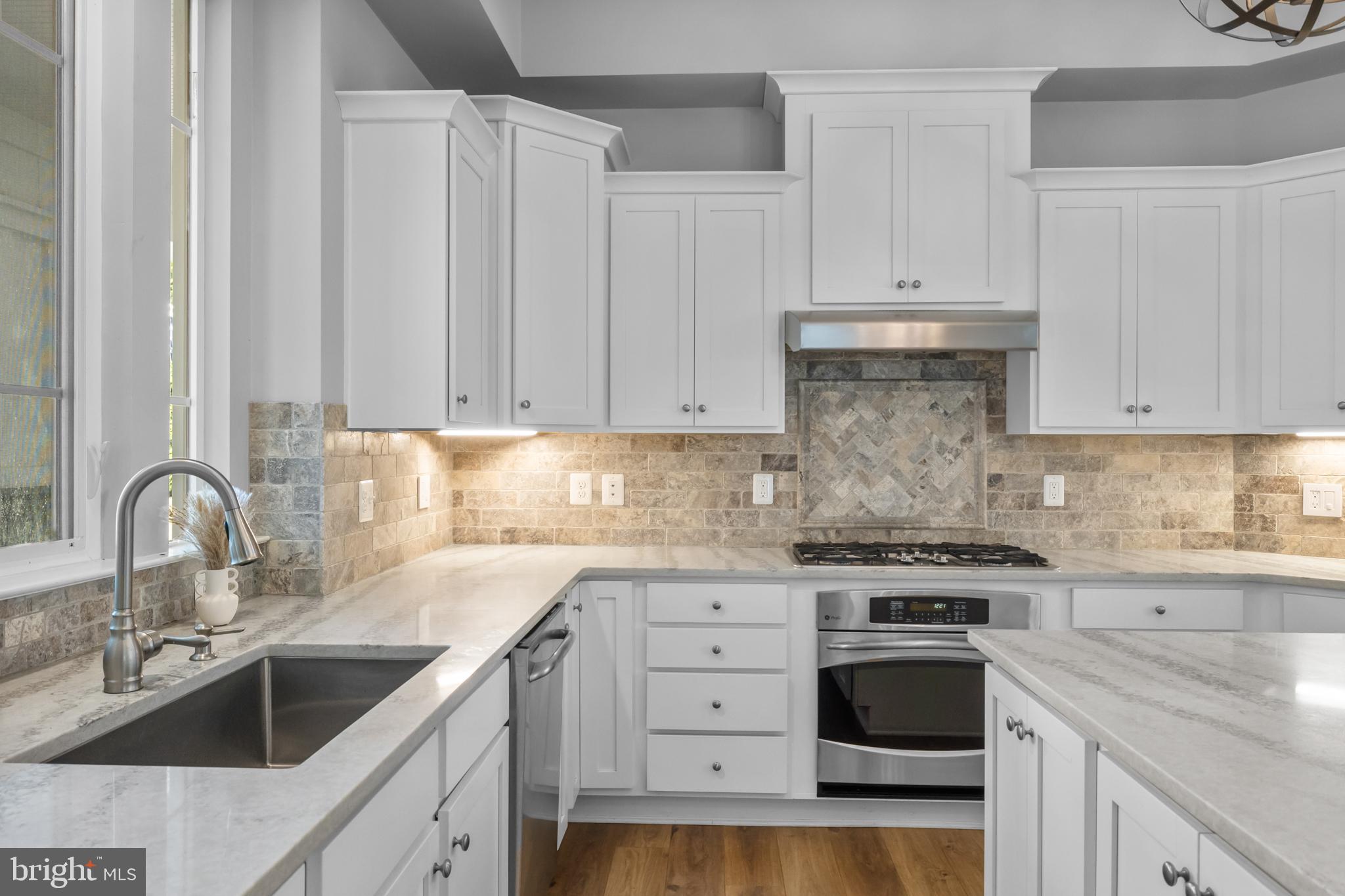 14529 BLUFF POINT COURT