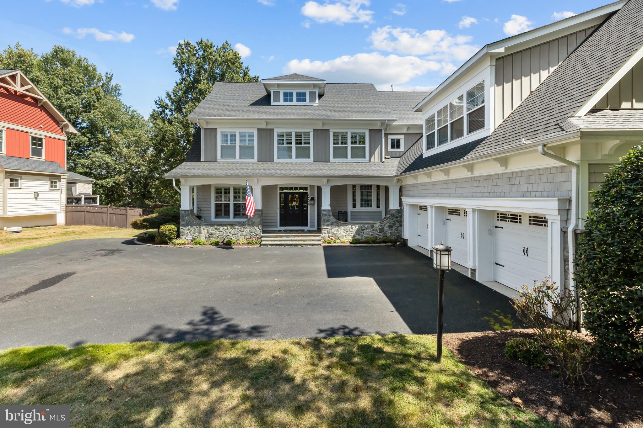 14529 BLUFF POINT COURT