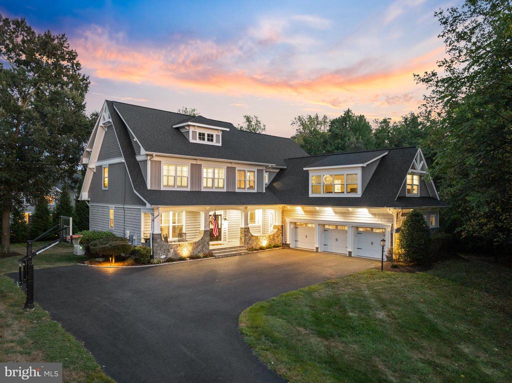 14529 BLUFF POINT COURT