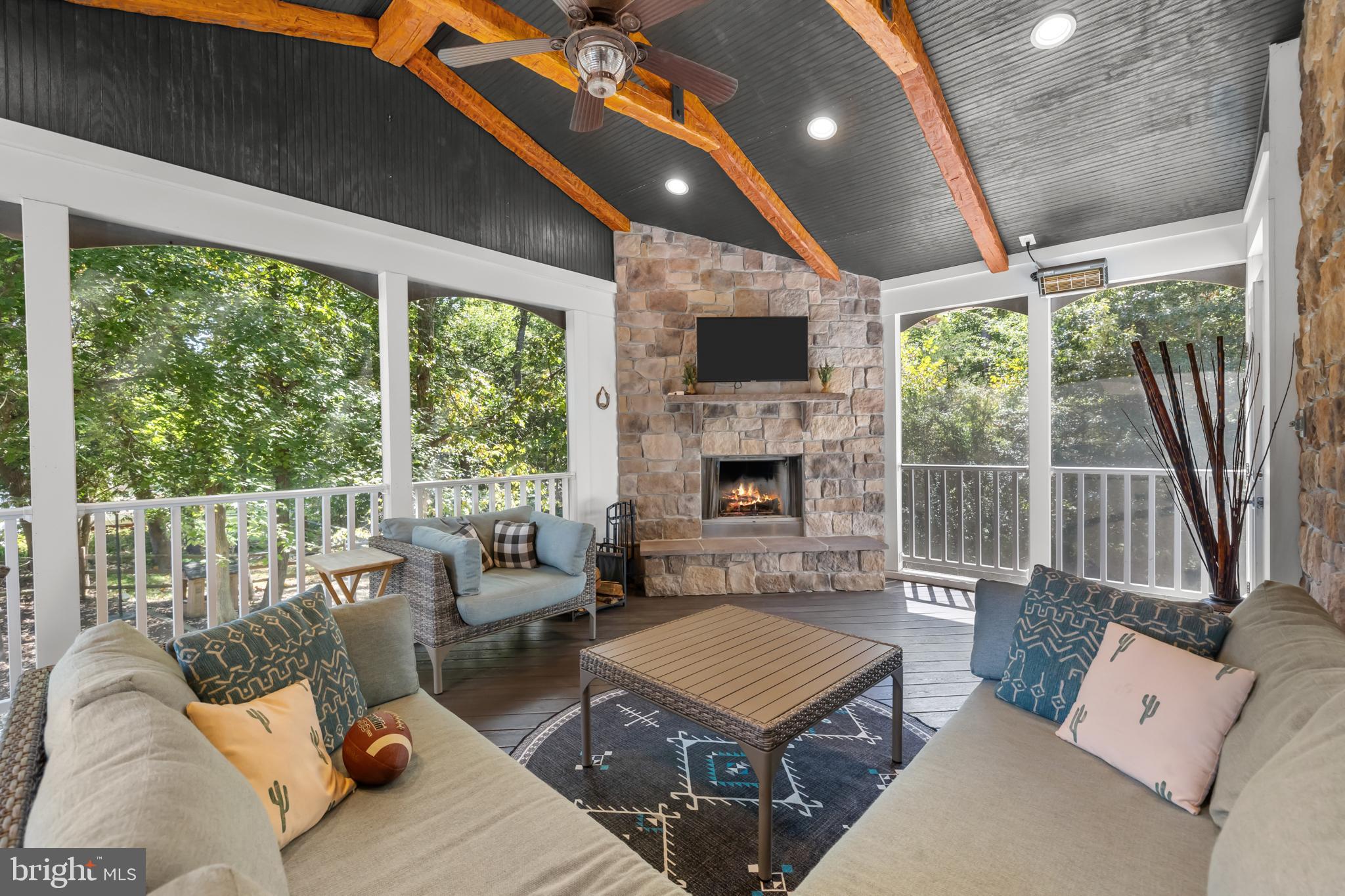 14529 BLUFF POINT COURT