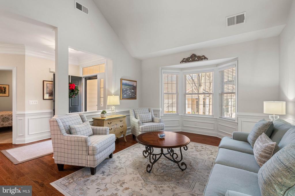 5484 RODRIQUEZ LANE