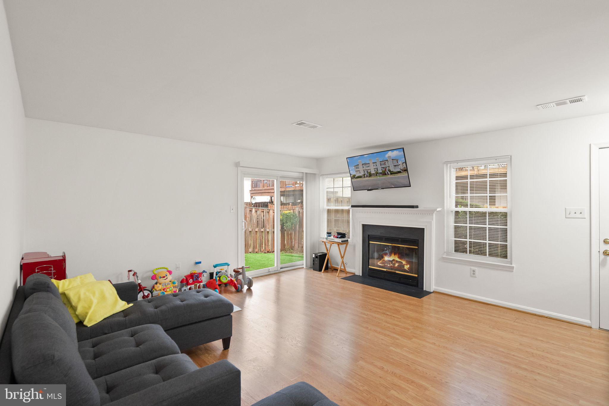 8003 COPPERFIELD WAY